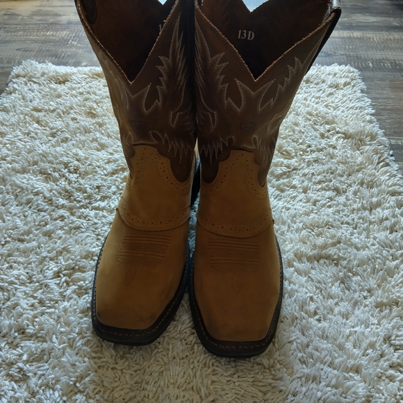 New Men's Boots - Picture 5 of 5